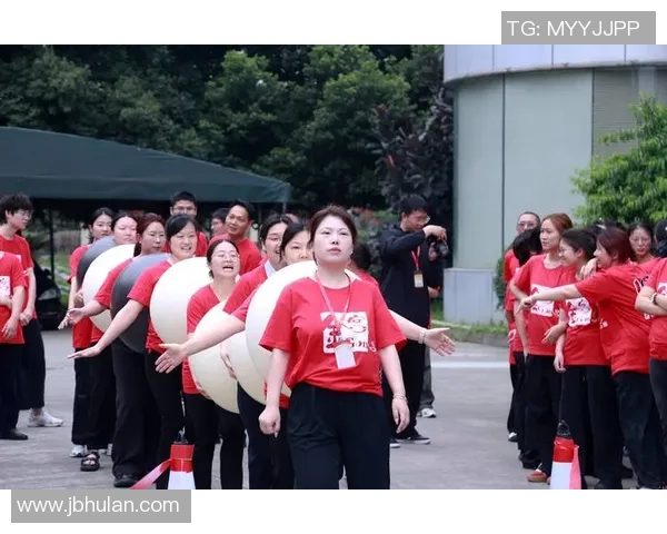 武汉排球队的团队协作之道:凝聚力与默契的完美结合