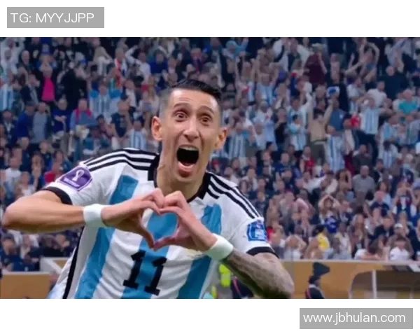 足球明星庆祝动作的精彩瞬间与转场艺术解析